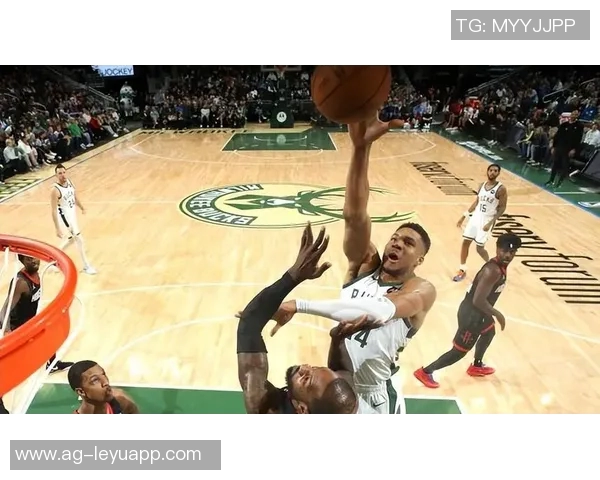 狄龙模仿狗叫逗乐布克伊森妈妈无奈表示真不想看到这种场面