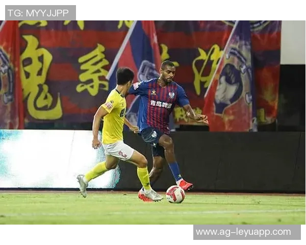 菜鸟杨瀚森表现亮眼克尼佩尔全场20分奎因贡献全面数据助力球队胜利