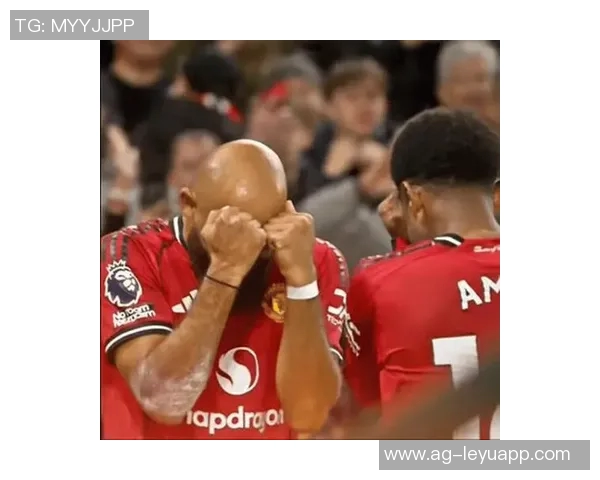 前球探分析曼联冬窗不应放走梅努和齐尔克泽的重要性与价值